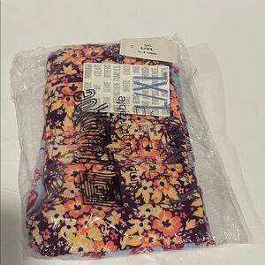 NWT sealed LuLaRoe Kids L/XL Floral Leggings! Super soft! Purple/Periwinkle base